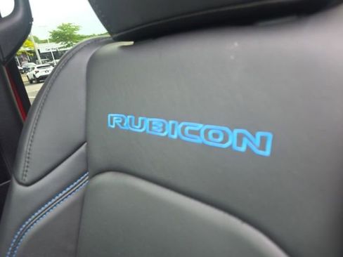 Used 2024 Jeep Wrangler Unlimited Rubicon 4xe AWD/4WD image 27