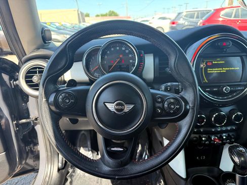 Used 2015 MINI Cooper S image 14