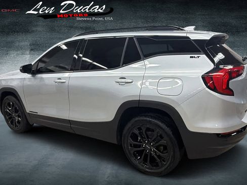 Certified 2021 GMC Terrain SLT w/ Infotainment Package II image 3