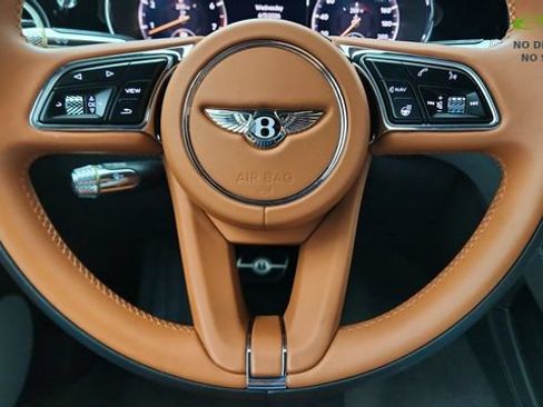 Used 2022 Bentley Continental GT AWD/4WD image 43
