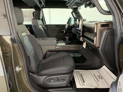 New 2025 GMC Hummer EV 2X image 34