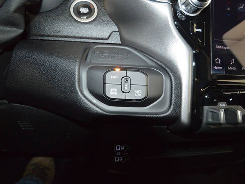 Used 2026 RAM 2500 Big Horn AWD/4WD image 34
