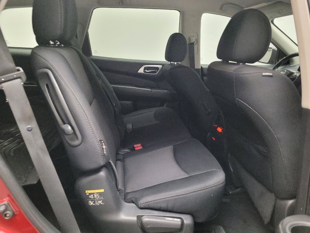 Used 2020 Nissan Pathfinder SV FWD image 19