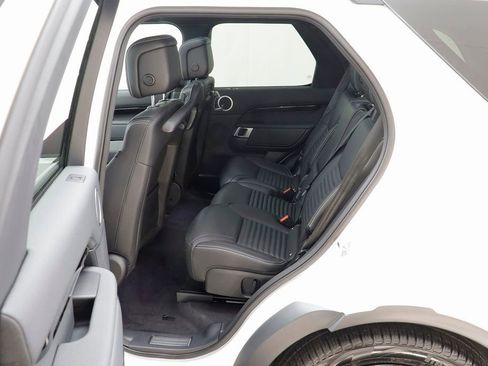New 2025 Land Rover Discovery S AWD/4WD image 16
