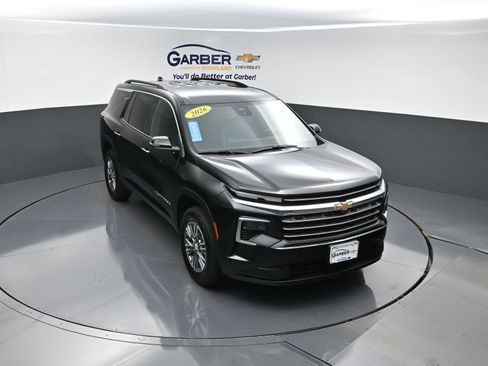 Certified 2026 Chevrolet Traverse LT AWD/4WD image 1