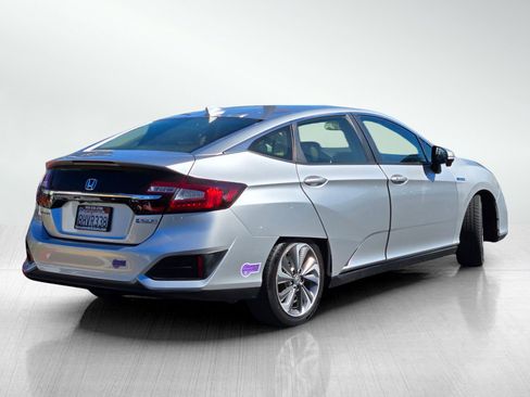 Used 2018 Honda Clarity Plug-In Hybrid image 4
