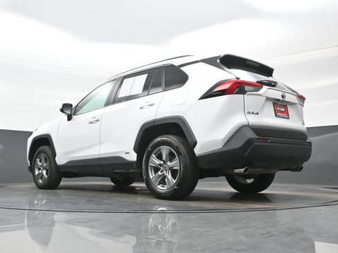 Used 2024 Toyota RAV4 XLE w/ Convenience Package AWD/4WD image 31