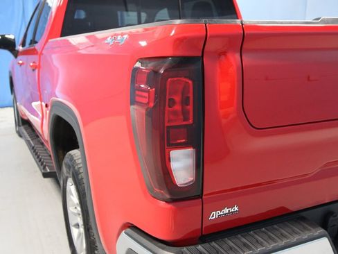 Used 2022 GMC Sierra 1500 SLE w/ Preferred Package AWD/4WD image 35