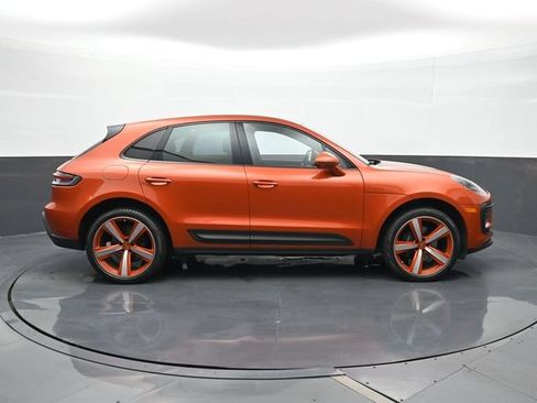 Certified 2023 Porsche Macan AWD/4WD image 23