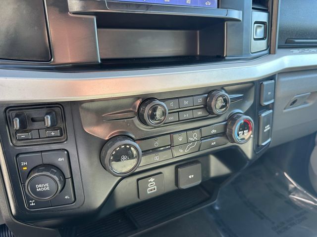 Used 2024 Ford F350 XLT AWD/4WD image 17