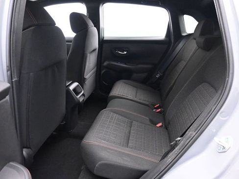 Used 2025 Honda HR-V Sport image 14