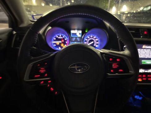 Used 2018 Subaru Outback 3.6R Limited image 8