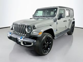 Used 2022 Jeep Wrangler Unlimited Sahara AWD/4WD video 3