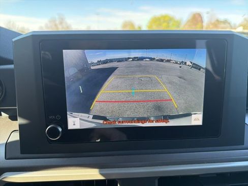 Used 2024 Toyota Tacoma SR5 w/ SR5 Upgrade Package image 11