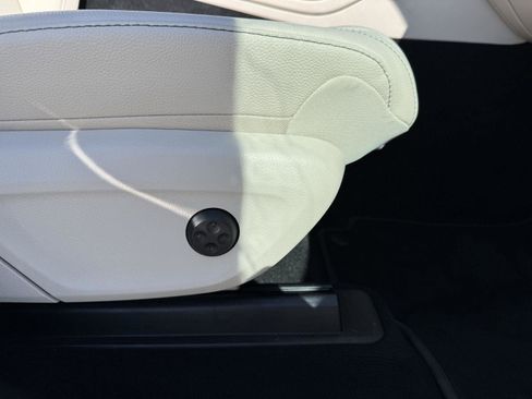 Certified 2025 Mercedes-Benz GLE 350 4MATIC image 32