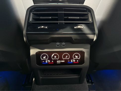 Used 2026 BMW M5 AWD/4WD image 30