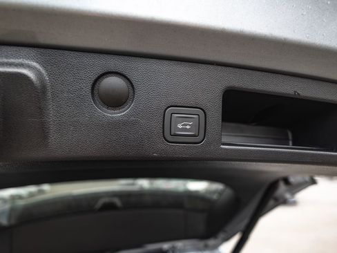 New 2026 Chevrolet Equinox LT w/ Convenience Package II image 36