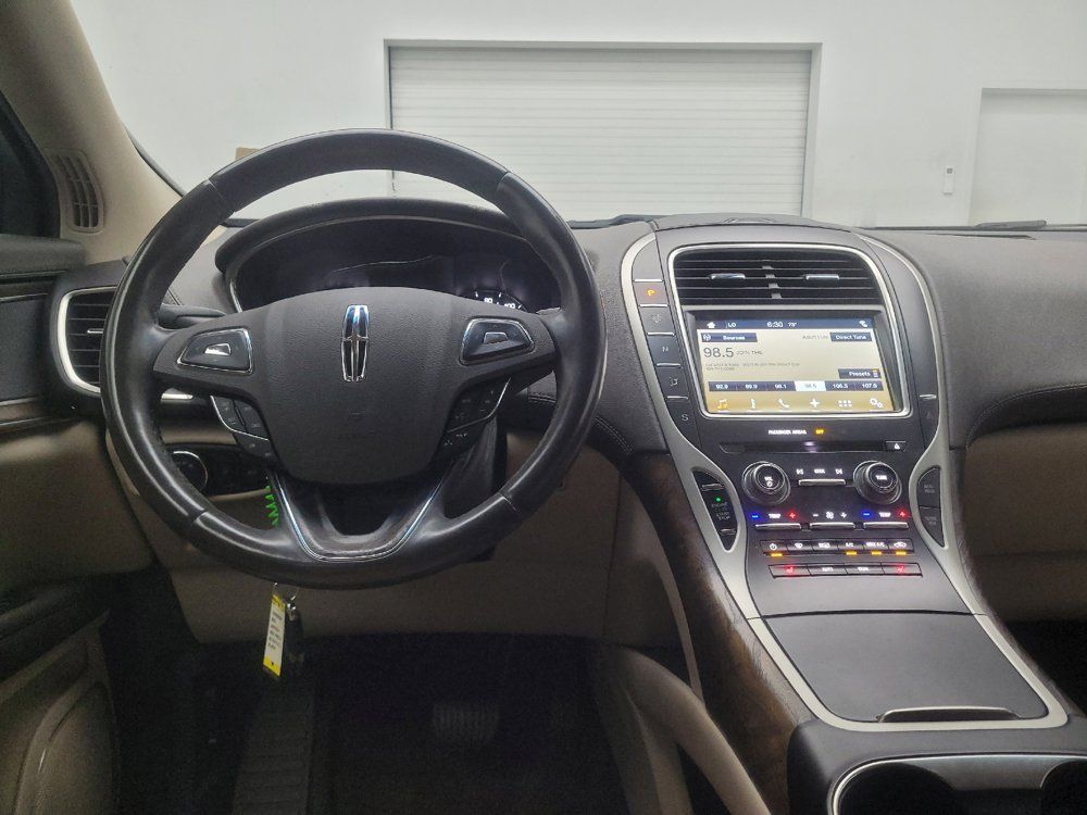 Used 2016 Lincoln MKX Select w/ Select Plus Package FWD image 22