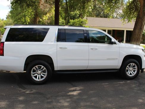 Used 2020 Chevrolet Suburban LT RWD image 51
