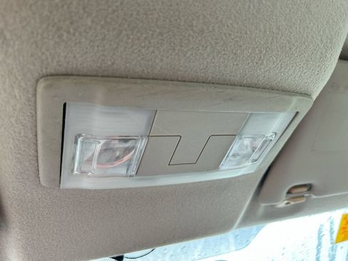 Used 2009 Ford Focus SEL FWD image 22