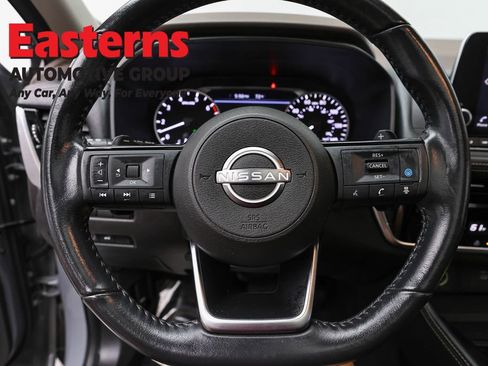 Used 2023 Nissan Rogue SL AWD/4WD image 10