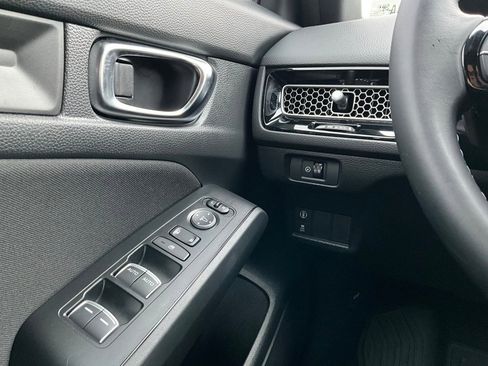 Used 2023 Honda Civic Sport image 22