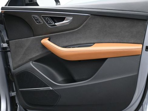 Used 2021 Audi RS Q8 image 24