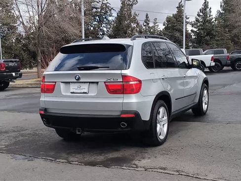 Used 2010 BMW X5 xDrive35d image 8