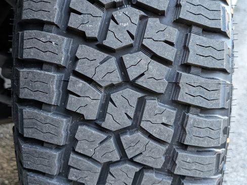 Used 2021 Chevrolet Silverado 2500 High Country w/ Z71 Off-Road Package image 35