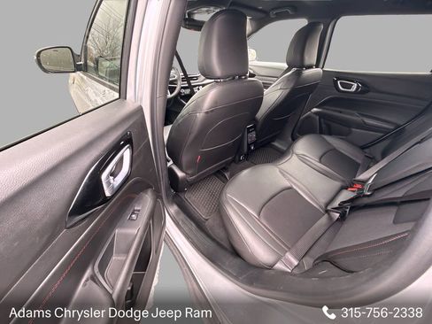 Used 2025 Jeep Compass Trailhawk w/ Trailer Tow Group image 27