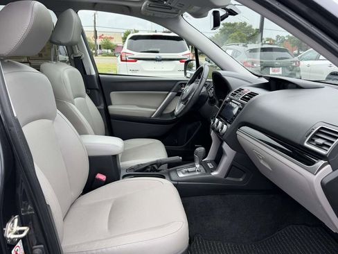 Used 2018 Subaru Forester 2.5i Limited AWD/4WD image 12