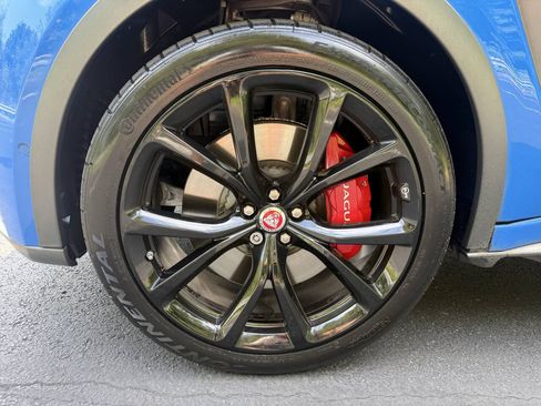 Used 2019 Jaguar F-PACE SVR AWD/4WD image 11