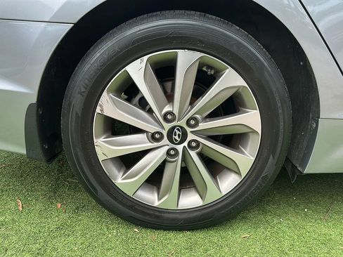 Used 2017 Hyundai Sonata Sport w/ Value Edition Package 02 FWD image 46