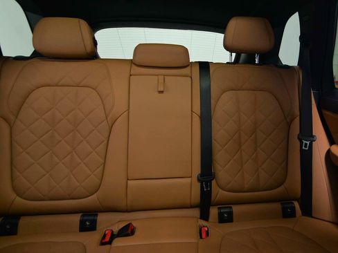 Used 2023 BMW X5 xDrive40i w/ M Sport Package image 9