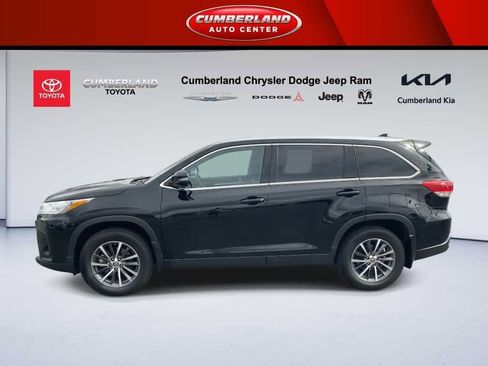 Used 2019 Toyota Highlander XLE image 5