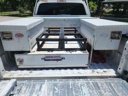 Used 2015 Ford F250 XL w/ Power Equipment Group RWD image 6