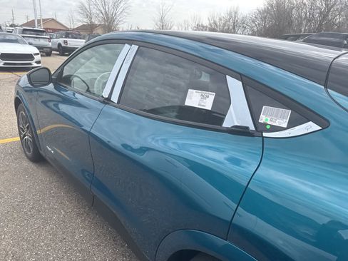 New 2026 Ford Mustang Mach-E Premium image 5