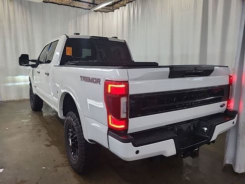 Used 2020 Ford F250 Platinum w/ Tremor Off-Road Package AWD/4WD image 4
