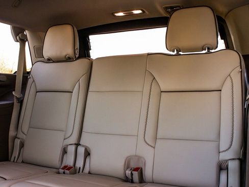 Used 2022 GMC Yukon Denali image 38