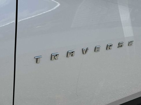 Used 2020 Chevrolet Traverse RS image 11