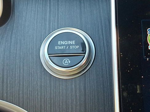 Certified 2025 Mercedes-Benz C 300 image 25