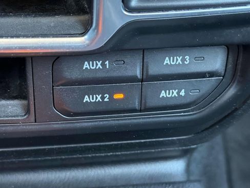 Used 2018 Jeep Wrangler Unlimited Sport image 18