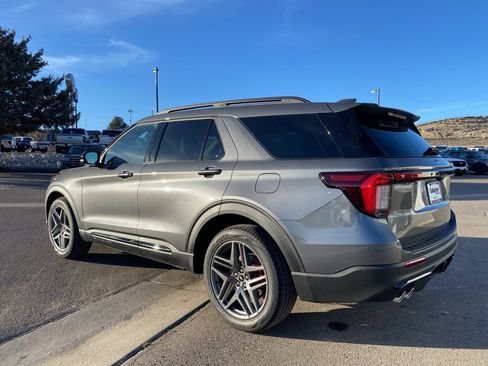 New 2026 Ford Explorer ST image 25