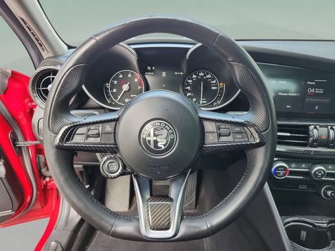 Used 2020 Alfa Romeo Giulia w/ Quick Order Package 22K Sport image 10