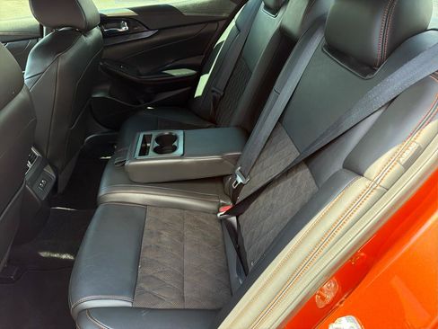 Used 2020 Nissan Maxima SR w/ Sport Mat Group FWD image 13