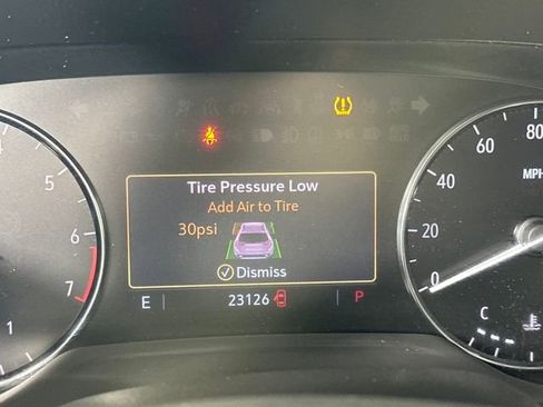 Used 2022 Buick Envision Preferred image 18