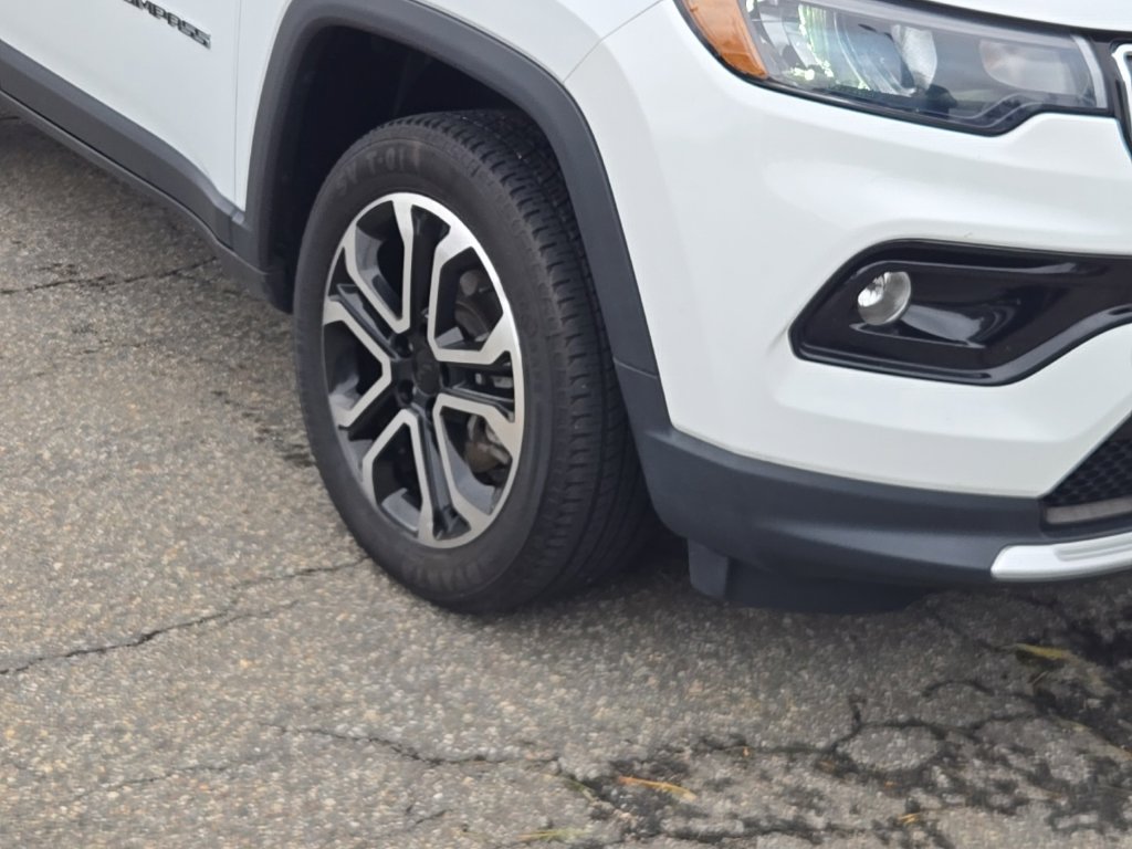 Certified 2022 Jeep Compass Limited w/ Sun and Sound Group AWD/4WD image 14