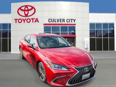 Used 2024 Lexus ES 300h w/ Premium Package
