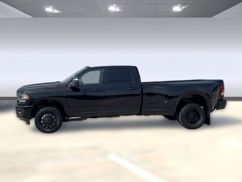 Used 2024 RAM 3500 Big Horn w/ Night Edition image 2