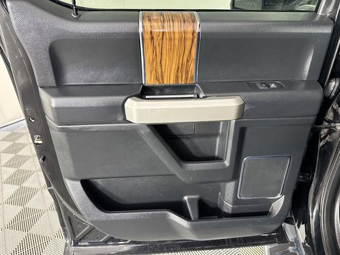 Used 2018 Ford F150 Lariat w/ Equipment Group 502A Luxury image 25